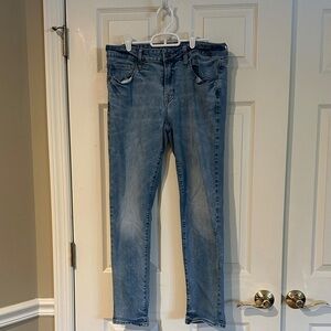 American Eagle Outfitters Light Blue Skinny Jeans
